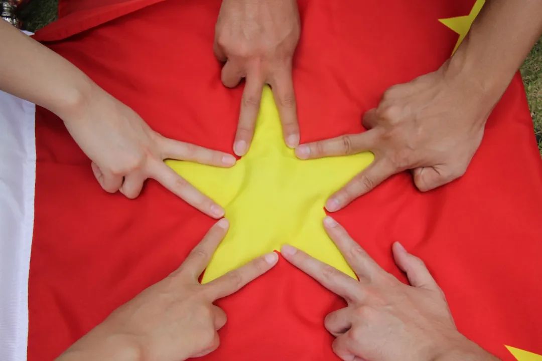 意昂娱乐12周年征文丨二等奖《建功新时代 意昂娱乐书芳华》