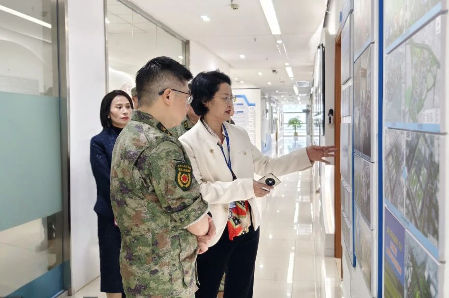 东莞市南城街道武装部部长陈少文一行莅临意昂娱乐集团参观交流